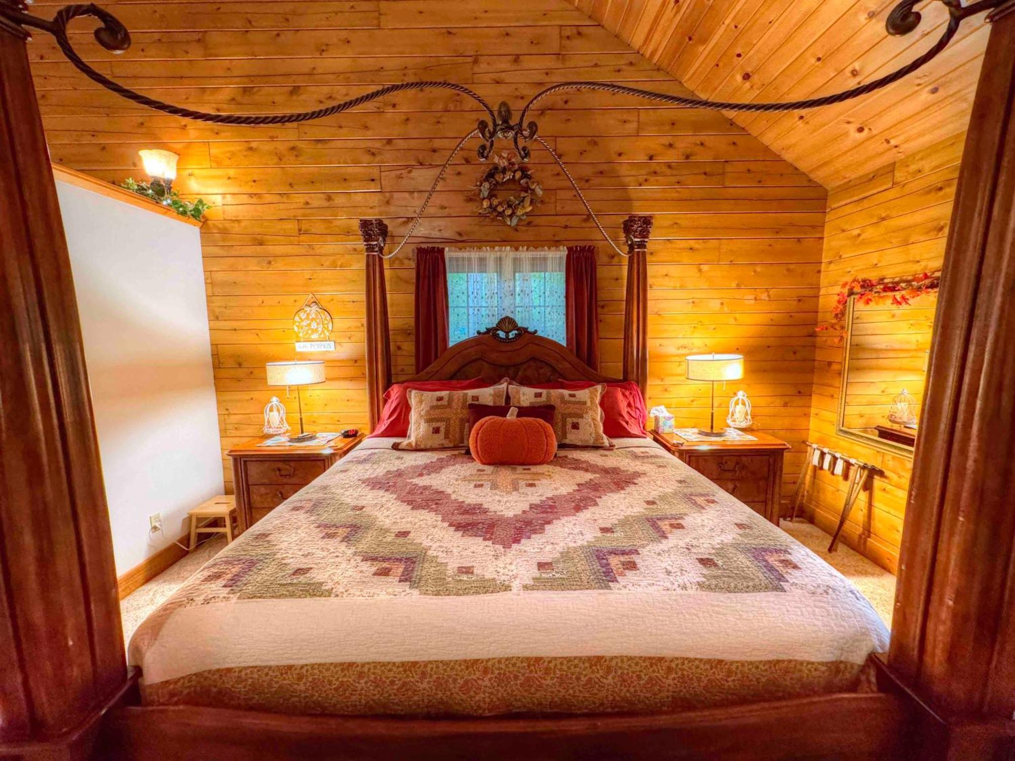 Ferngully Creek Cabins Millersburg Esterno foto