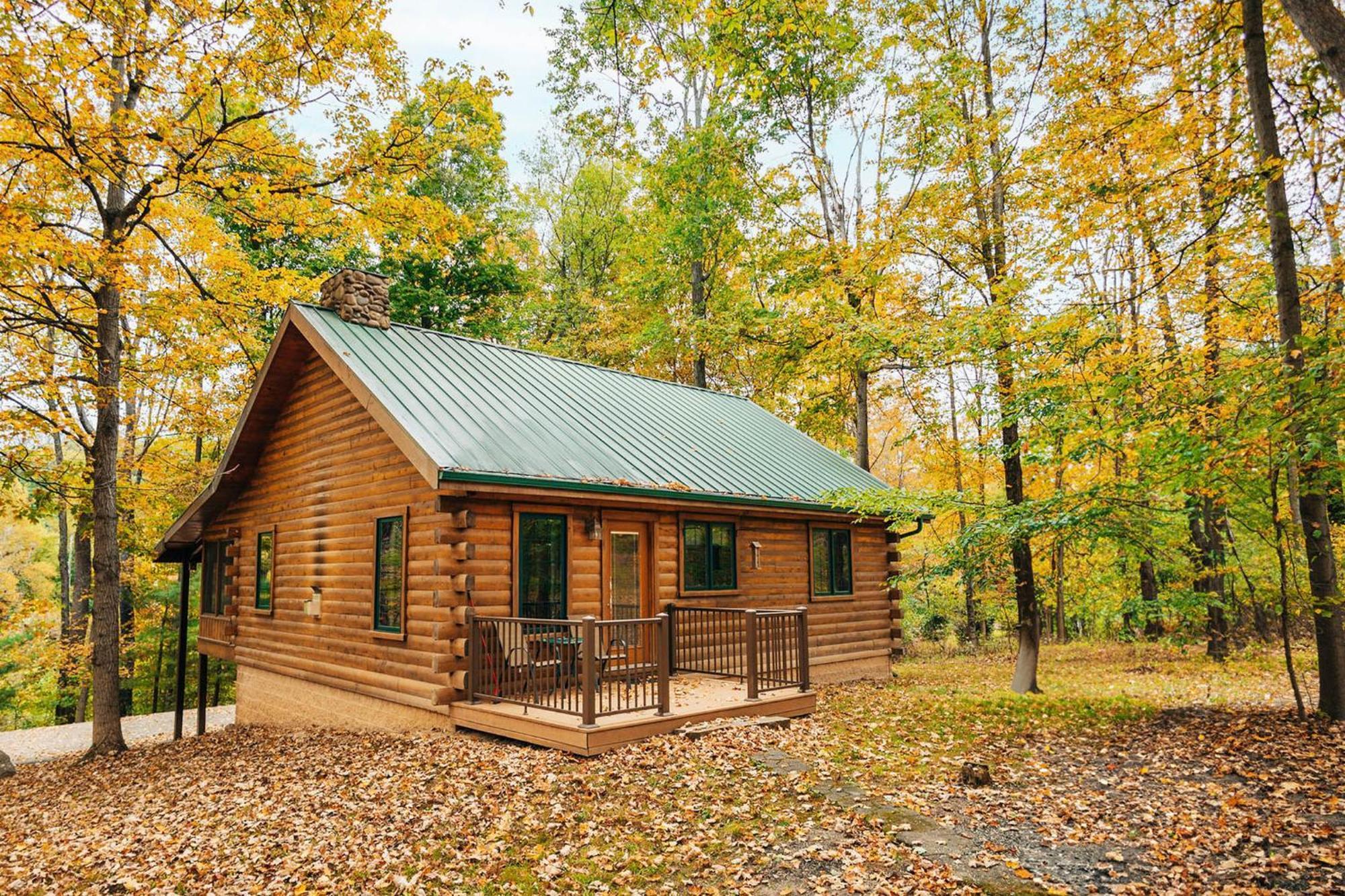 Ferngully Creek Cabins Millersburg Esterno foto