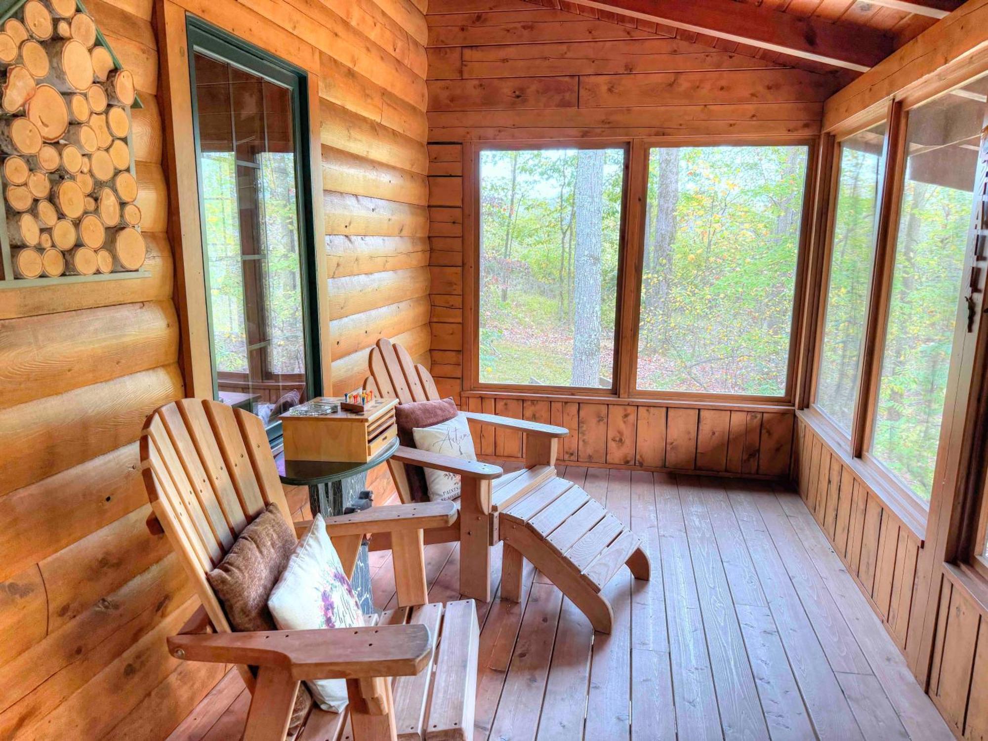 Ferngully Creek Cabins Millersburg Esterno foto