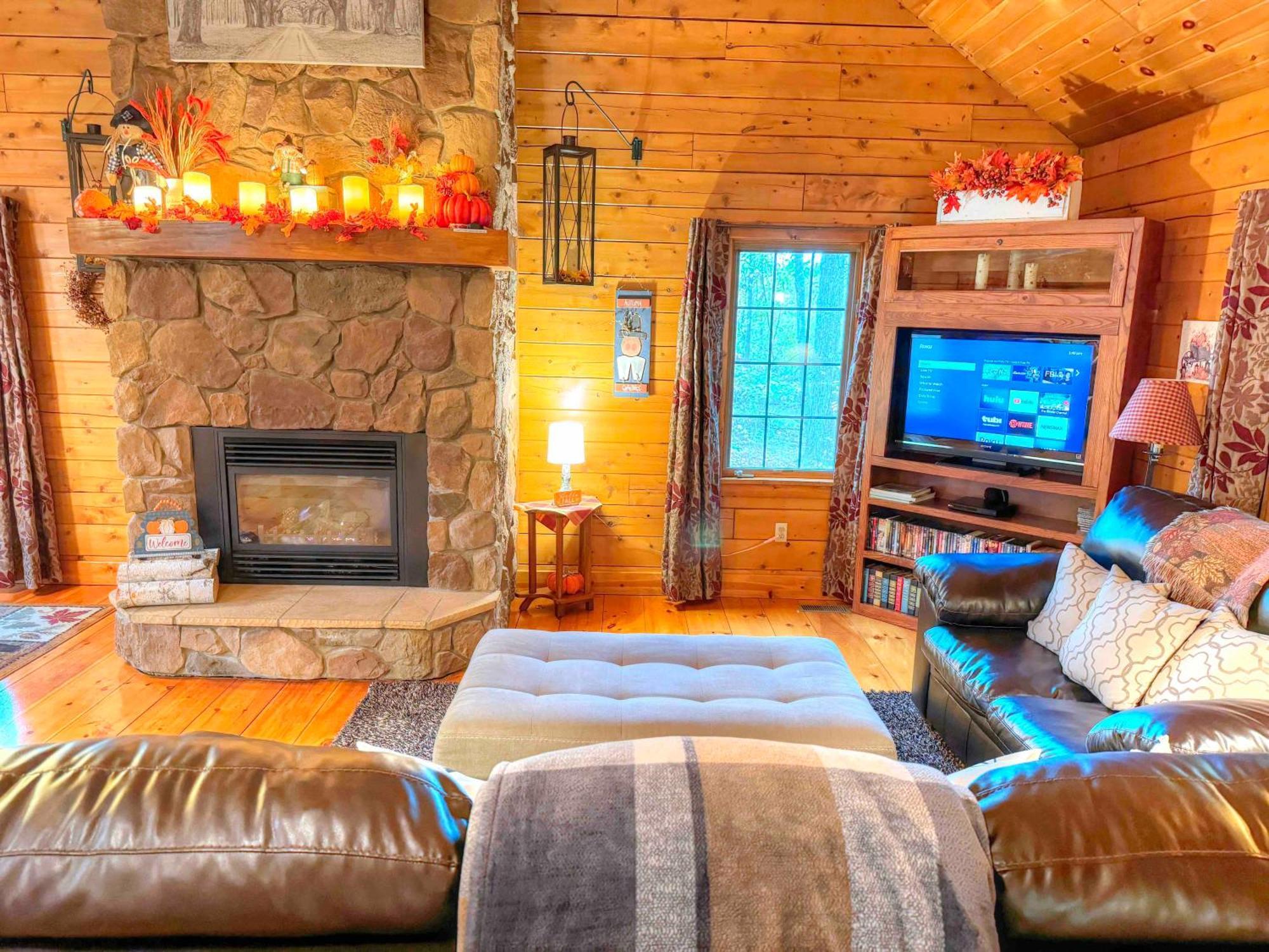 Ferngully Creek Cabins Millersburg Esterno foto