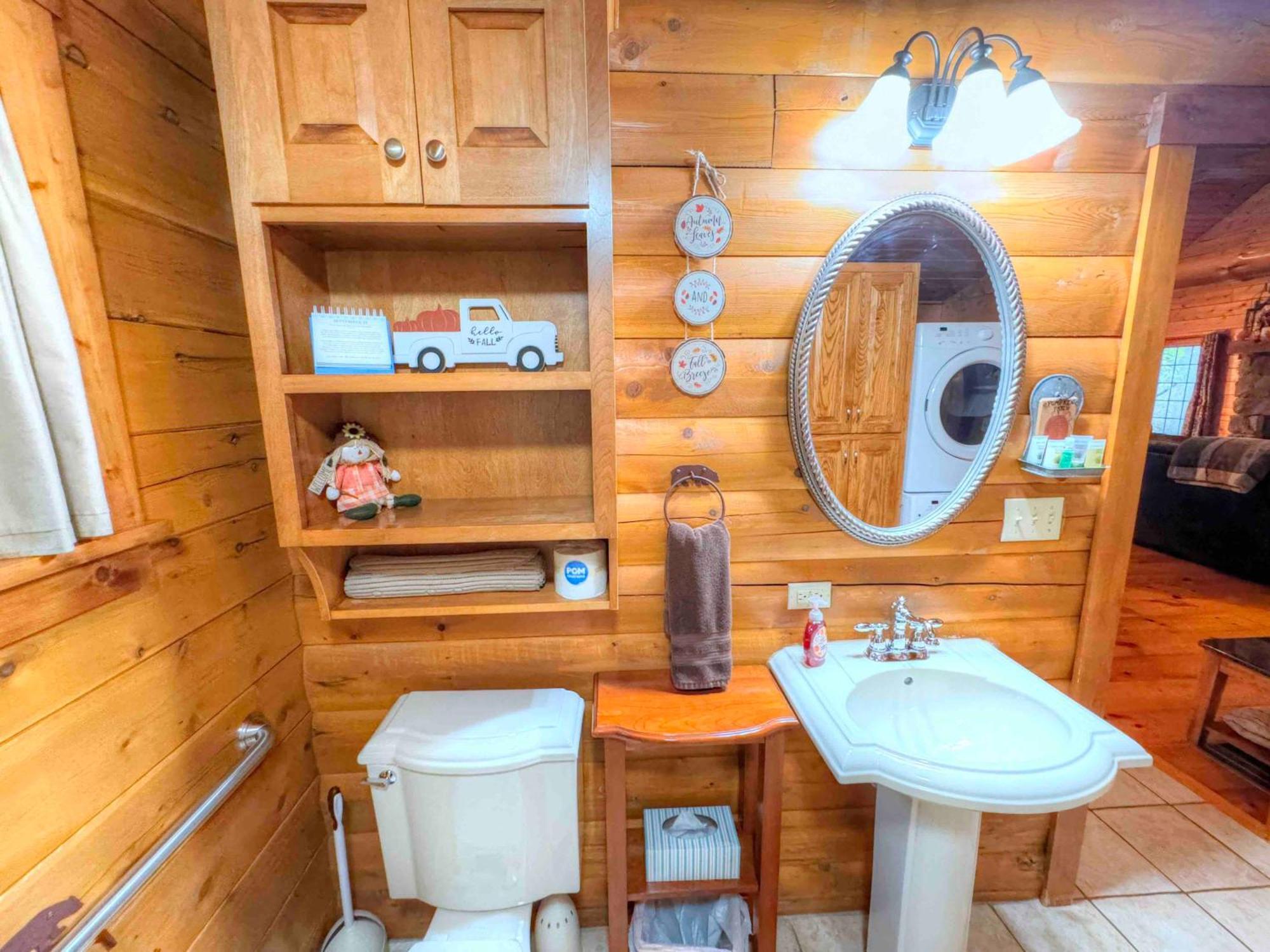 Ferngully Creek Cabins Millersburg Esterno foto
